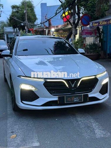 VinFast Lux A2.0 2021 2.0 AT - 50000 km