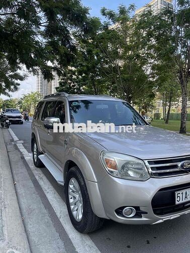Ford Everest 2014 Limited 4x2 - 210 km