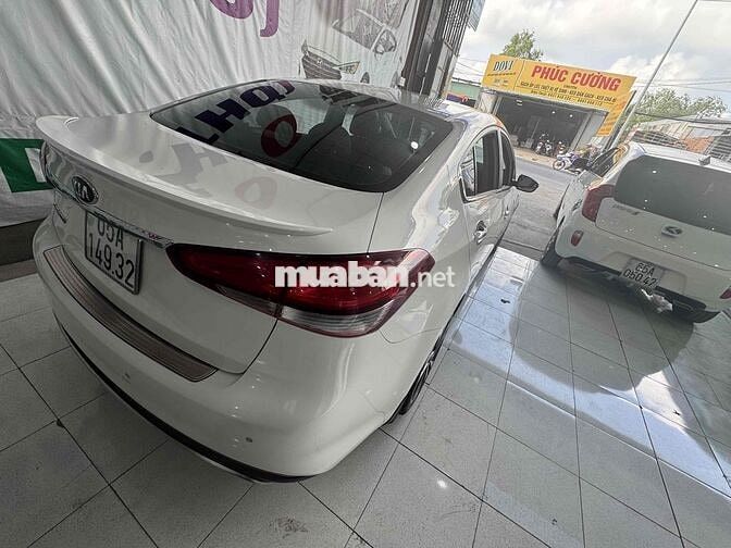 Kia Cerato 2018 1.6 AT luxury - 57012 km