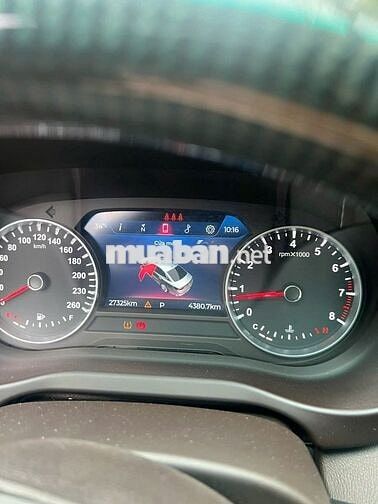 VinFast Lux A2.0 2021 Plus 2.0 AT - 27000 km