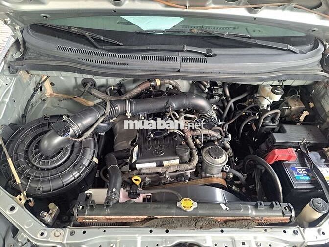 Toyota Innova 2016 2.0E - 195000 km