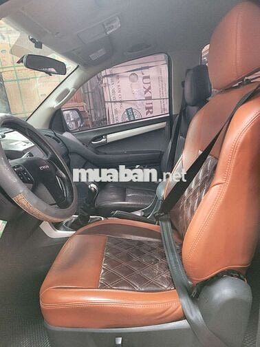 Isuzu Dmax 2016 LS 2.5 4X4 MT - 98000 km