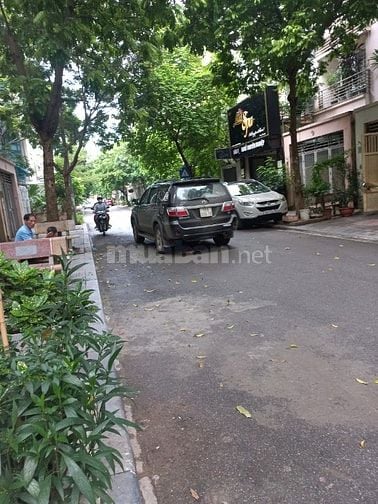 Cho thuê liền kề Khu đô thị Văn Phú