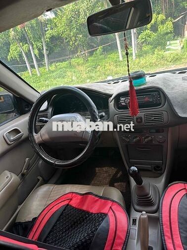 Toyota Corolla 1998 , máy số êm