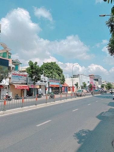 Giấy tờ kê khai 99 Mặt tiền quang Trung, p10, dt 200m2( 5x40) giá 6ty5