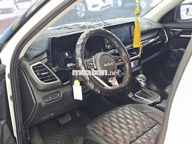Kia Seltos 2022 Luxury 1.4 AT - 24000 km