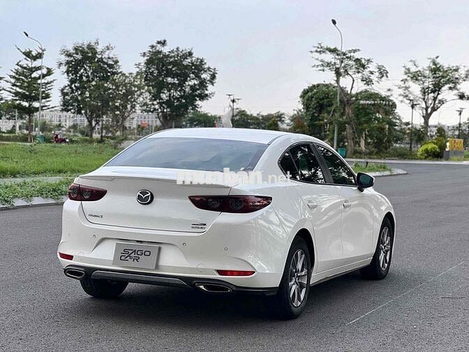 Mazda 3 2022 1.5L Luxury - 460000 km