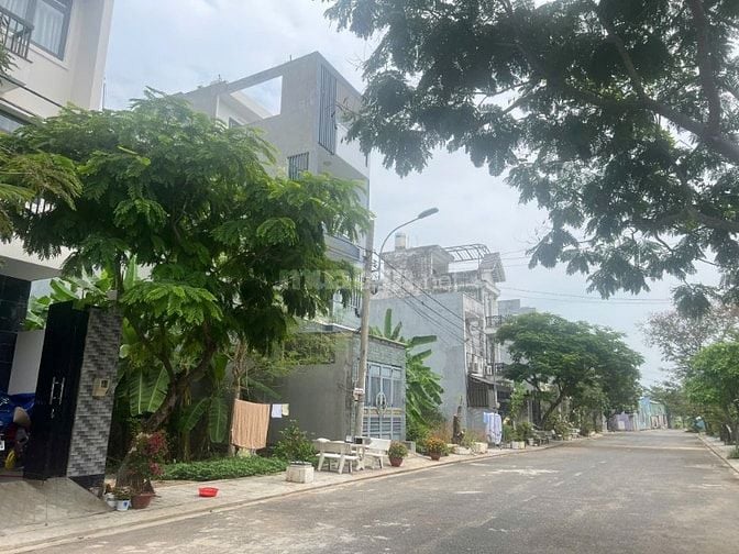 BÁN NỀN GÓC 2 MẶT TIỀN TRỤC 12M ĐƯỜNG 1 NDT - 5,8 TỶ/115M2 
