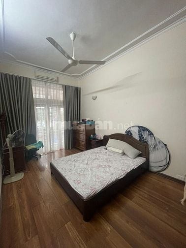 Bán nhà Tân Mai - Hoàng Mai, D T47m x 4 tầng, ô tô tránh, vỉa hè, kinh
