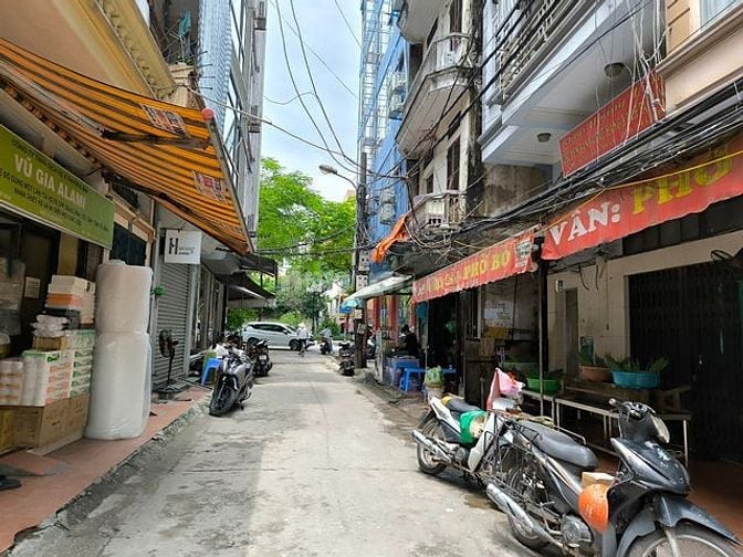 Bán nhà Tân Mai - Hoàng Mai, D T47m x 4 tầng, ô tô tránh, vỉa hè, kinh