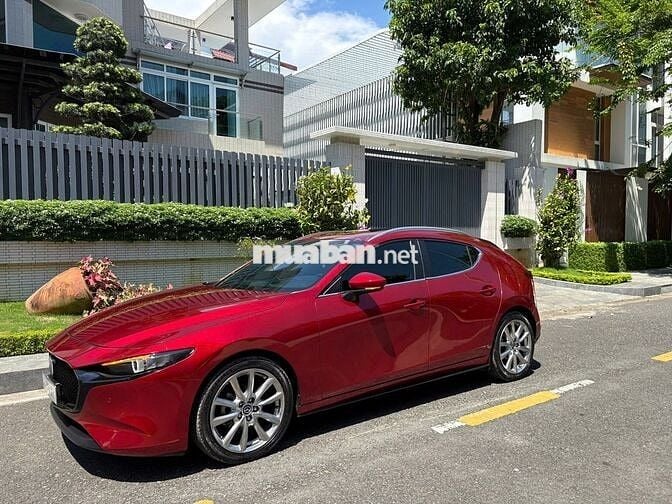Mazda 3 2020 Sport 1.5 Premium màu Đỏ Pha Lê