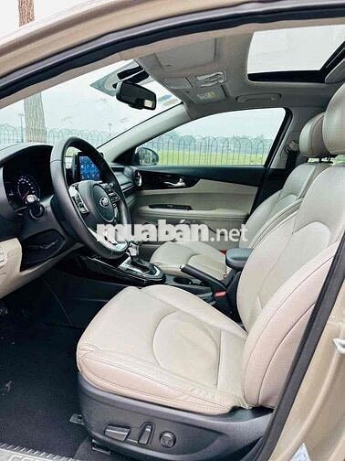 Kia Cerato 2019 1.6 AT Luxury
