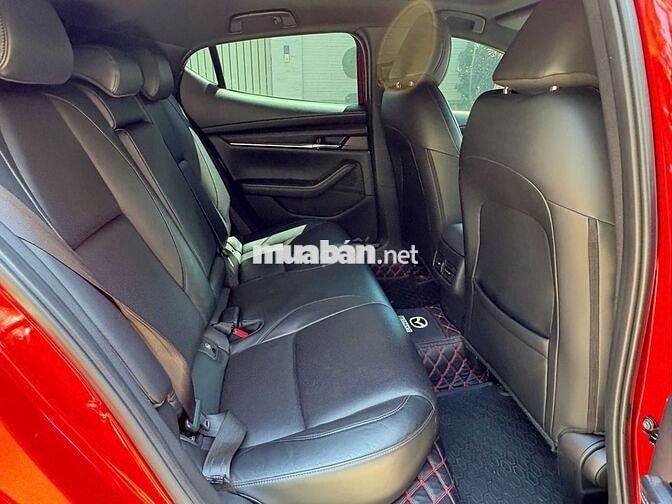 Mazda 3 2020 Sport 1.5 Premium màu Đỏ Pha Lê