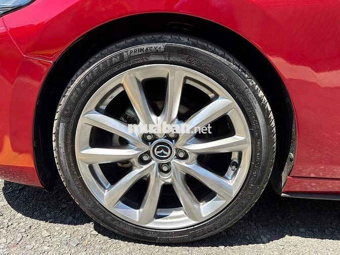 Mazda 3 2020 Sport 1.5 Premium màu Đỏ Pha Lê