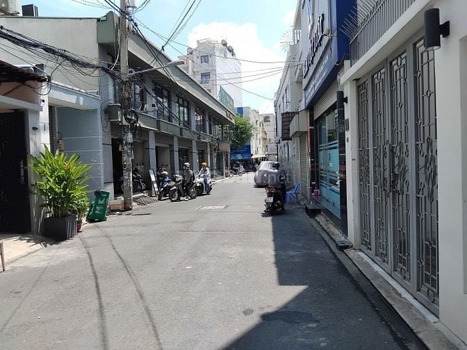 NHÀ HXH 8m, 74M2 3 TẦNG 4 PN, Trường Chinh, P13, Tân Bình nhỉnh 10 TỶ