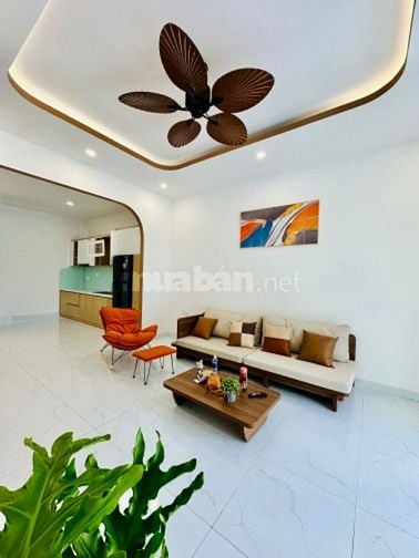 Bán nhà mặt tiền đường Trần Phú kinh doanh nhà xây mới 100% 