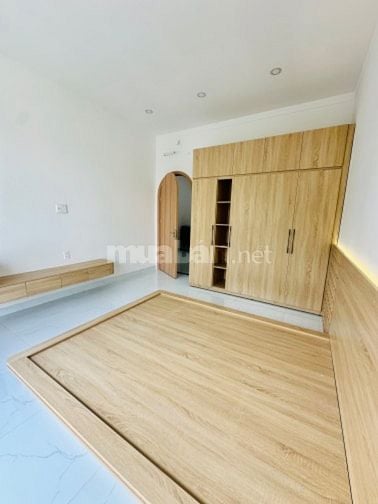 Bán nhà mặt tiền đường Trần Phú kinh doanh nhà xây mới 100% 
