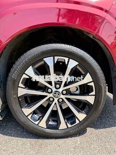 Toyota Veloz Cross 2022 CVT Top - 36000 km
