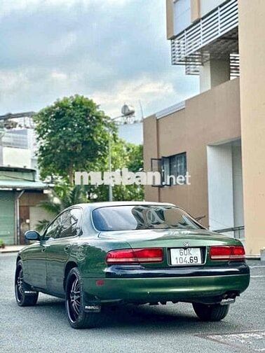 Mazda 929, số tự động, máy số êm ru
