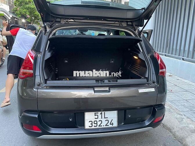Peugeot 3008 2015 1.6L Turbo - 126000 km
