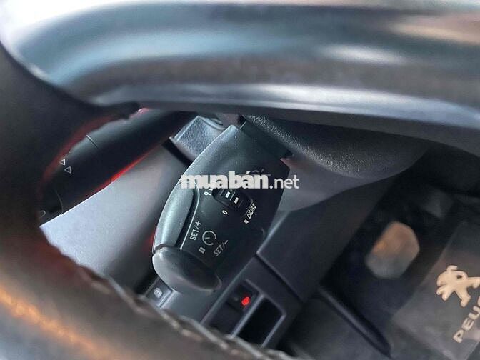 Peugeot 3008 2015 1.6L Turbo - 126000 km