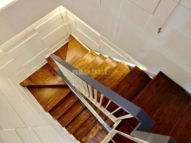 Bán Nhà đẹp 3 tầng đúc full Nội thất Phố Phan Xích Long, Phú Nhuận