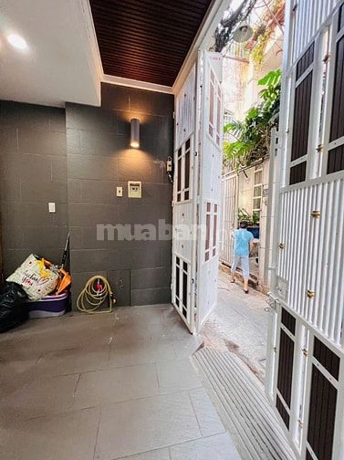 Bán Nhà đẹp 3 tầng đúc full Nội thất Phố Phan Xích Long, Phú Nhuận