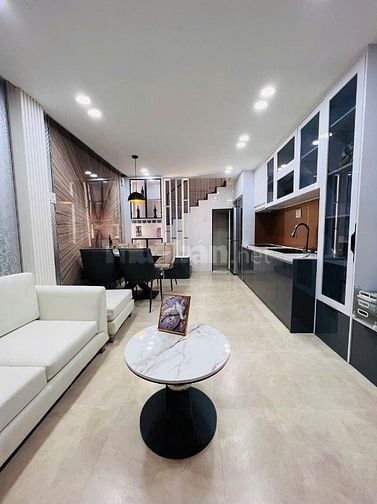 Bán Nhà đẹp 3 tầng đúc full Nội thất Phố Phan Xích Long, Phú Nhuận