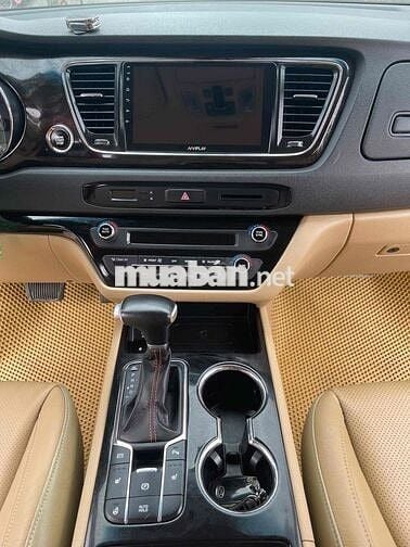 Kia Sedona 2018 2.2 DATH - 100000 km