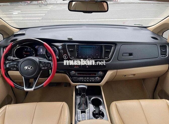 Kia Sedona 2018 2.2 DATH - 100000 km