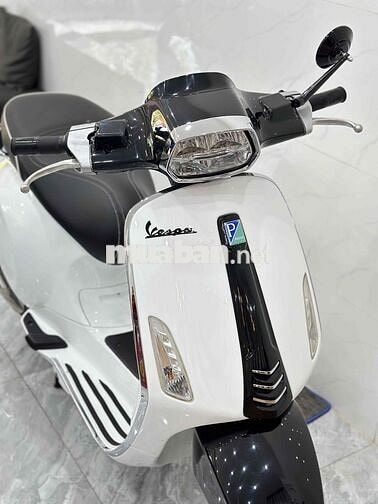 Vespa Sprint trắng đen cực ngon ( Bao Đậu Nợ Xấu )