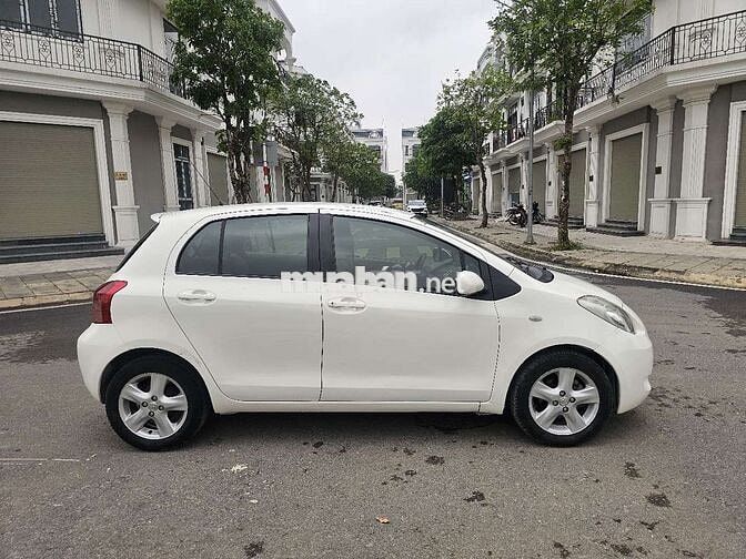 Toyota Yaris 2007 1.3 AT - 150000 km