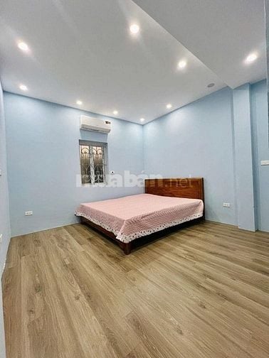 Chính chủ cho thuê nhà đầy đủ tiện nghi,ngách 28 ngõ Văn Hương