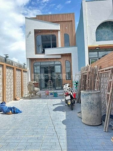 Bán nhà Thuộc phước bình phước tỉnh Long đất brvt Mặt đường nhựa 8M Gi