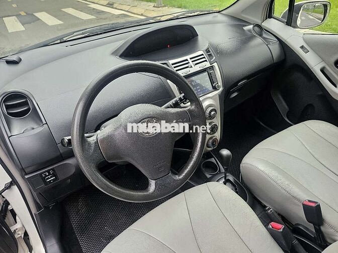 Toyota Yaris 2007 1.3 AT - 150000 km