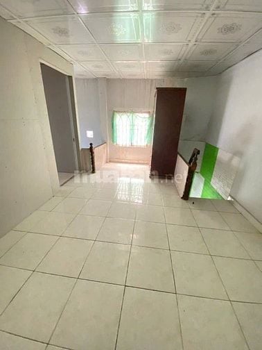 Nhà bán hẻm 4m. Âu Dương Lân thông P3. Dt 5,5m x 6,2. Giá 3ty980