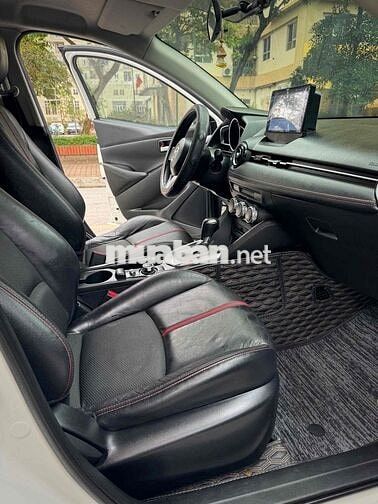 Mazda 2 2015 1.5 AT - Trắng đẹp