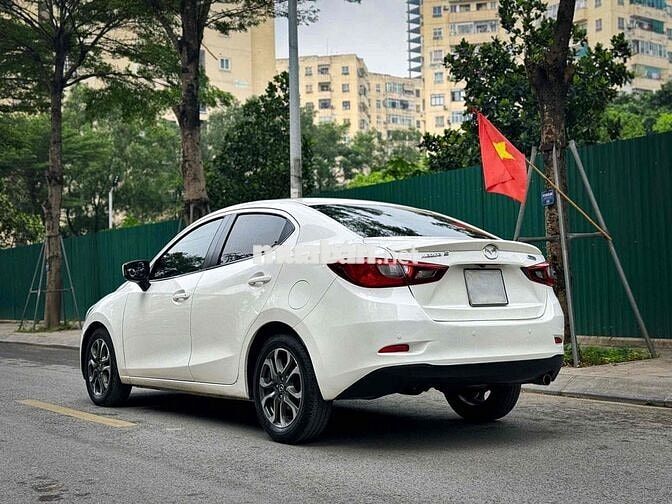 Mazda 2 2015 1.5 AT - Trắng đẹp