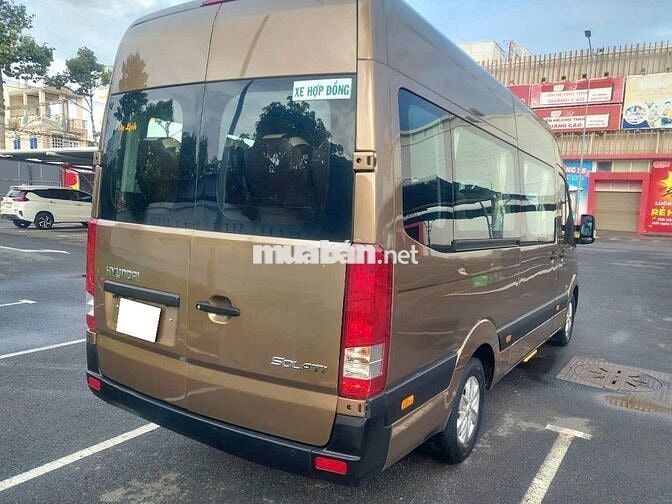 Hyundai Solati 2019 16 chỗ rộng rãi tiết kiệm