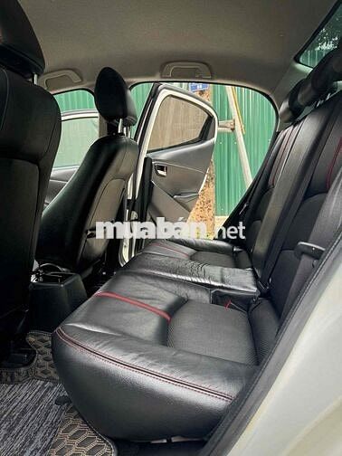 Mazda 2 2015 1.5 AT - Trắng đẹp