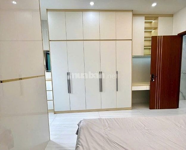Bán nhà hẻm xe hơi đường phạm đăng giảng DT 4,2x14 đúc 1 trệt 2 lầu ST
