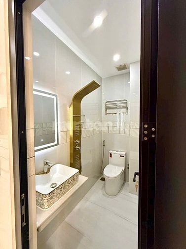 Bán nhà hẻm xe hơi đường phạm đăng giảng DT 4,2x14 đúc 1 trệt 2 lầu ST