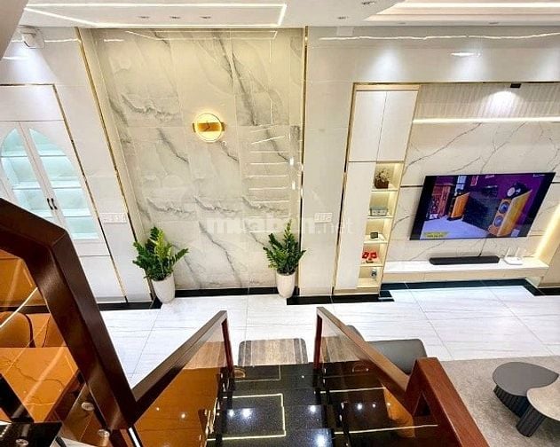 Bán nhà hẻm xe hơi đường phạm đăng giảng DT 4,2x14 đúc 1 trệt 2 lầu ST