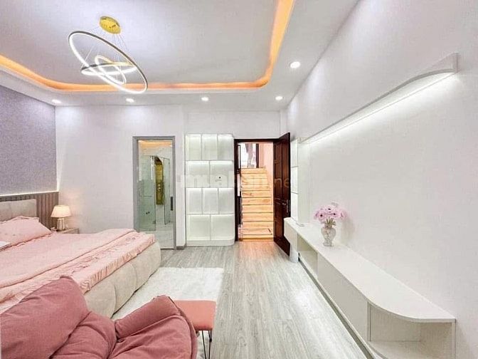 Nhà Mặt Tiền đường số phạm Hữu Lầu Q7 