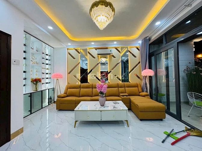 Nhà Mặt Tiền đường số phạm Hữu Lầu Q7 
