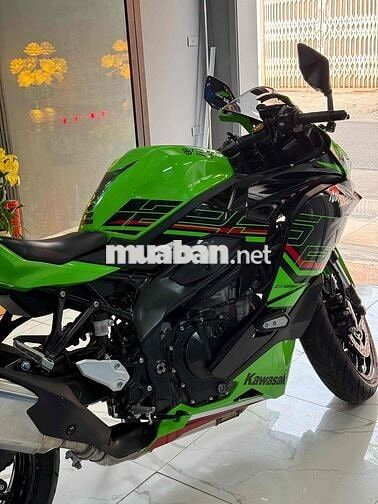 Kawwasaki ZX25R siêu mới