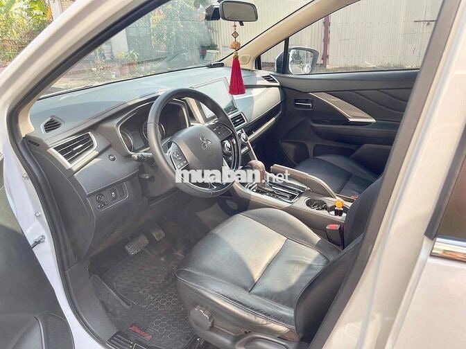 Mitsubishi Xpander 2022 AT Premium - 40000 km