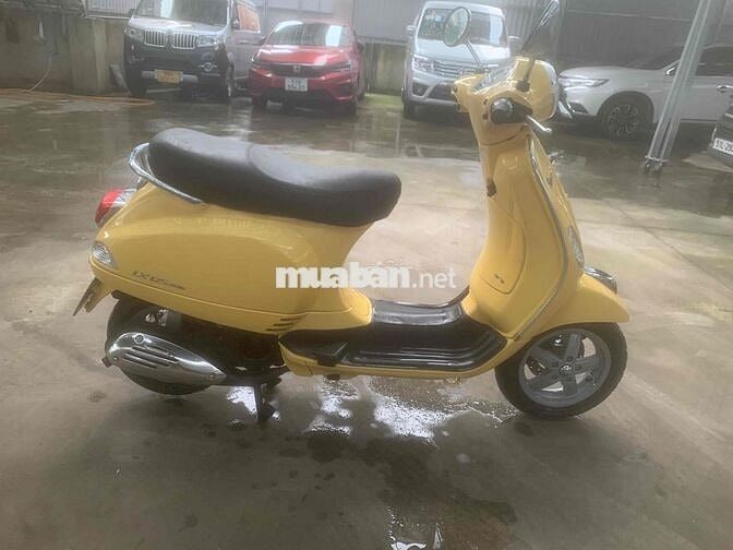 Piaggio LX 125 3V iiE màu vàng xe đi đúng 9800km