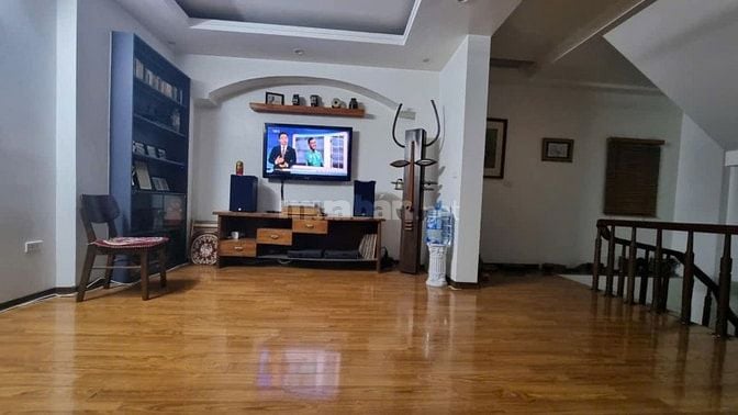 Nhà Lạc Trung Hai Bà Trưng, 52m2 5,5 tầng Ô TÔ vào nhà 18 tỷ.