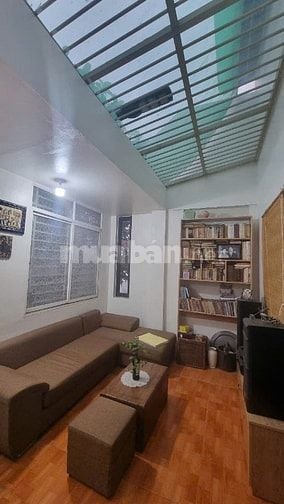 Nhà Lạc Trung Hai Bà Trưng, 52m2 5,5 tầng Ô TÔ vào nhà 18 tỷ.